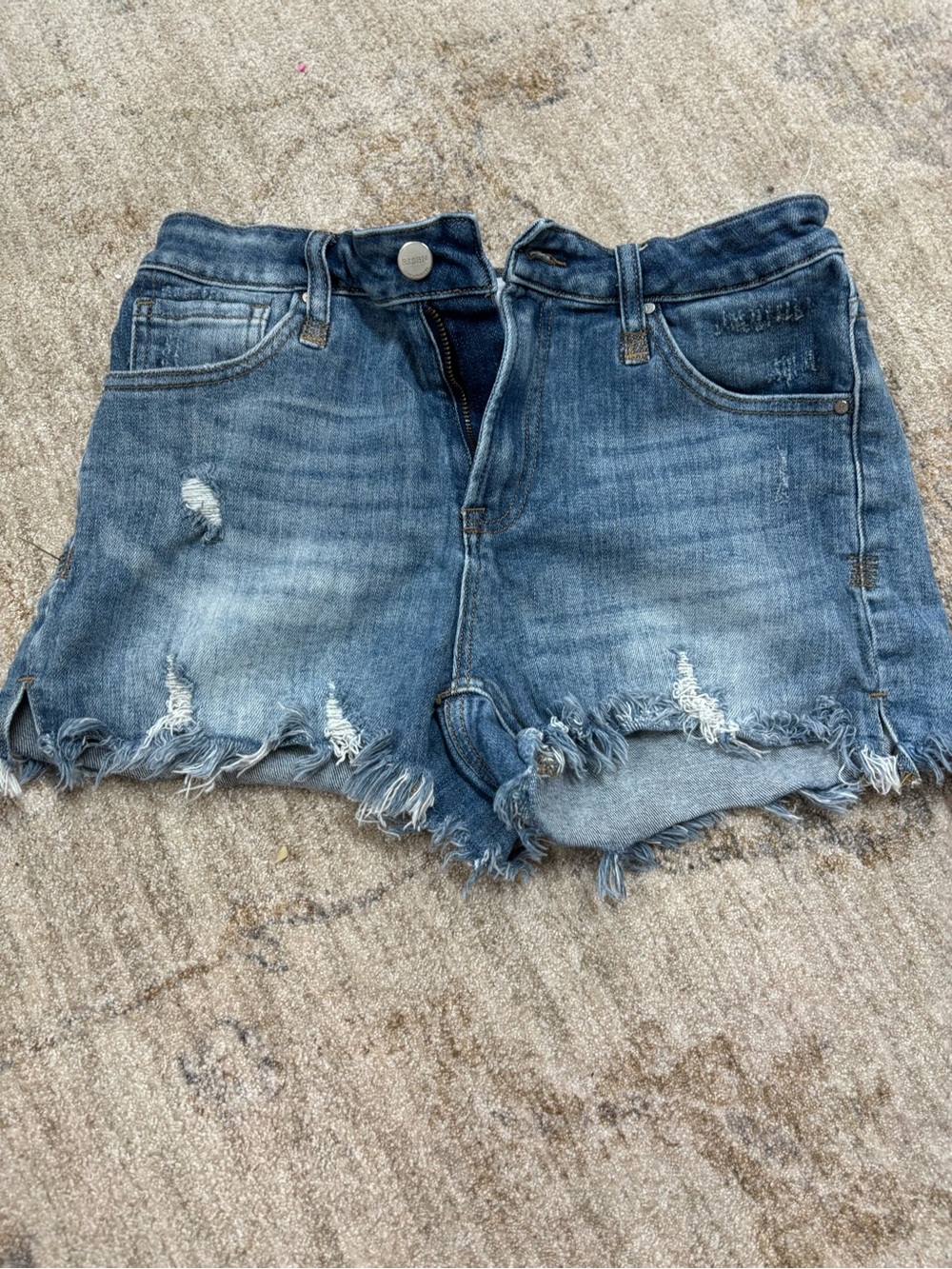 Frayed Hem Distressed Denim Shorts - Blue